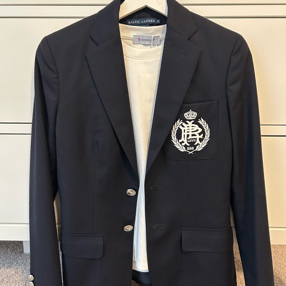 Today’s deal-Ralph Lauren Women’s 100% Wool Blazer Navy Size 2 – Made in Italy